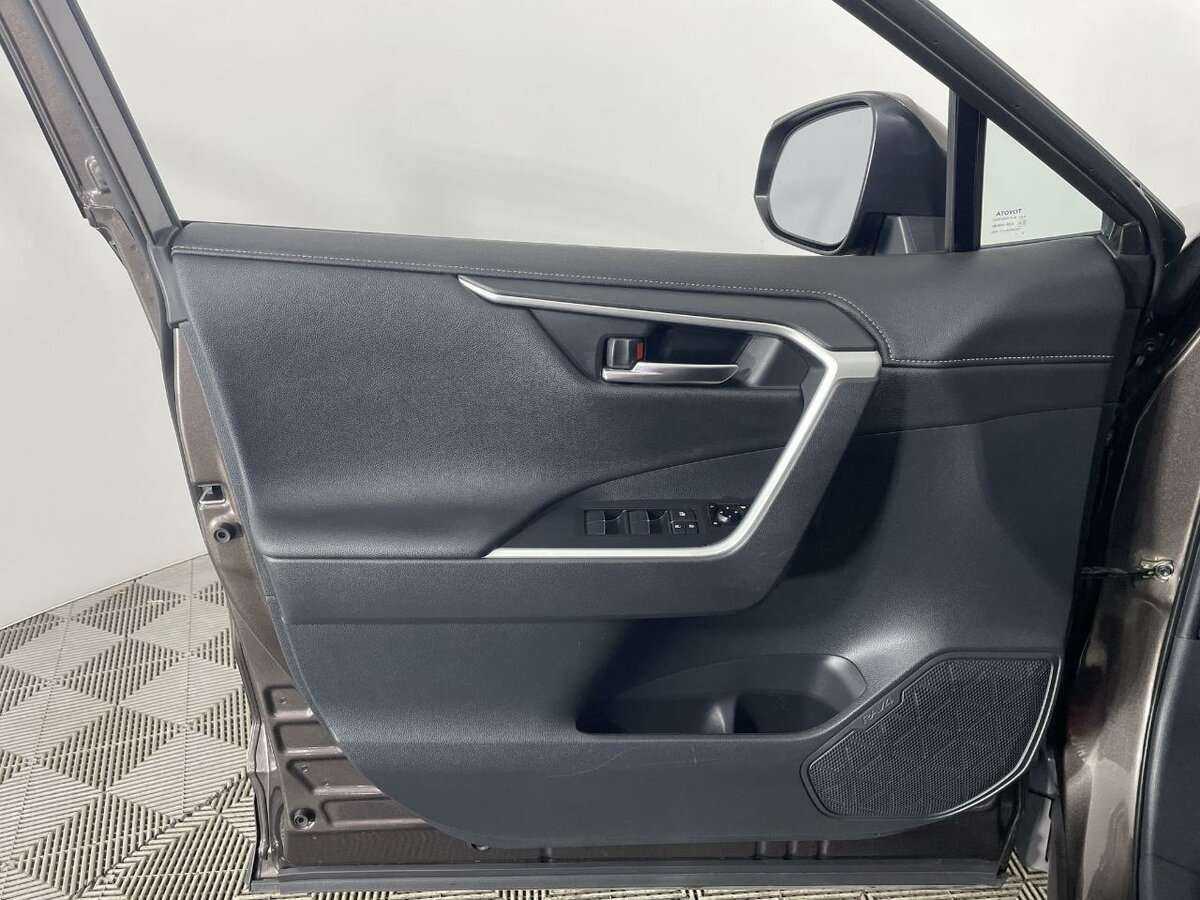 Toyota RAV4, 2019 - 88 842 км. | Фото №7