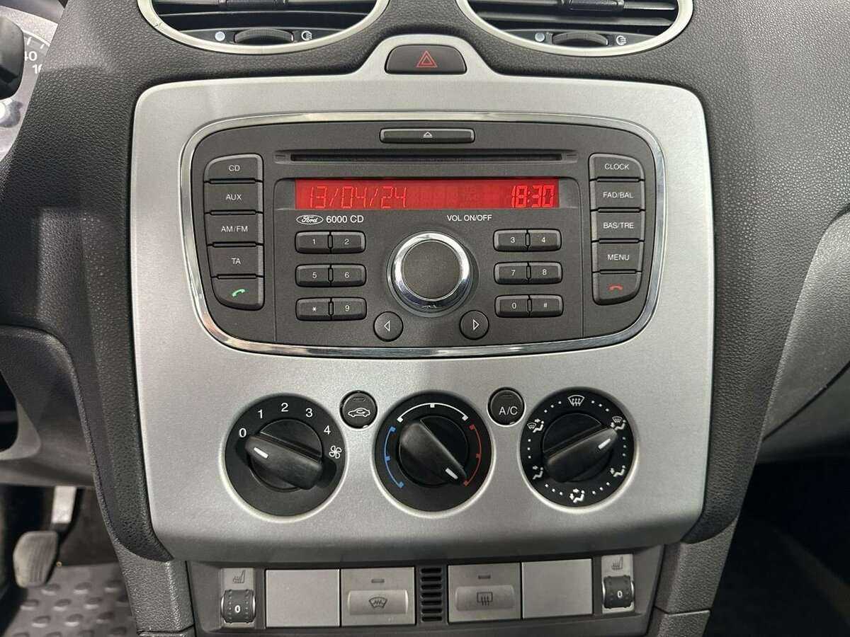 Ford Focus, 2008 Фото №12