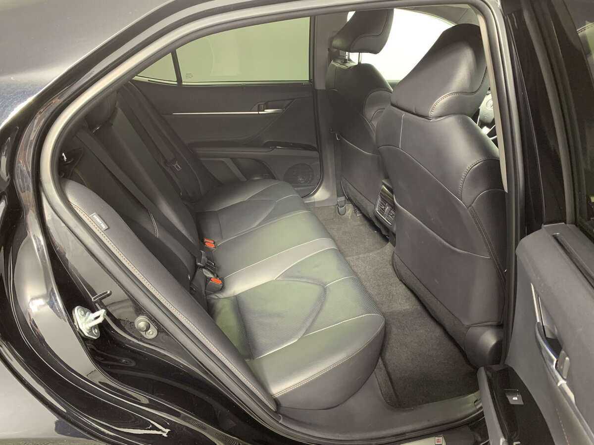 Toyota Camry, 2020 Фото №13