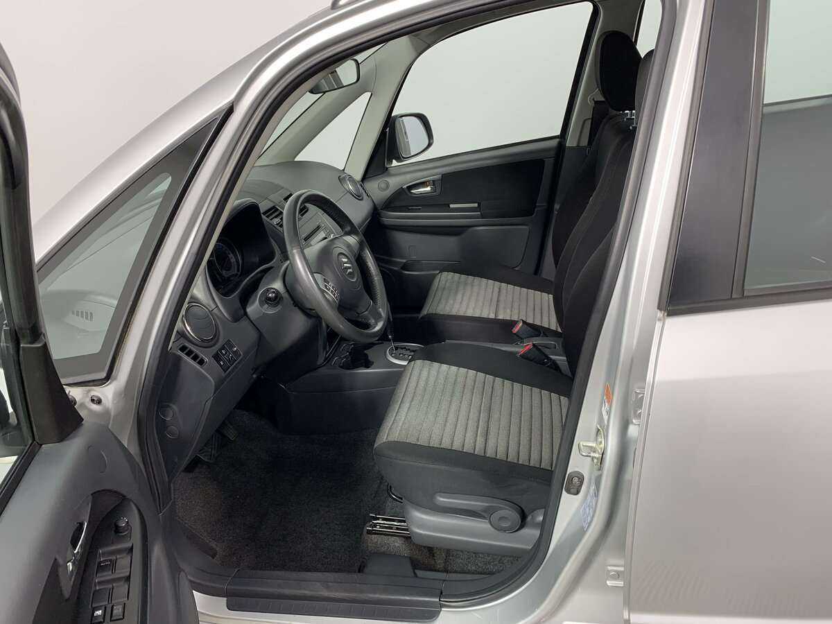 Suzuki SX4, 2010 Фото №14