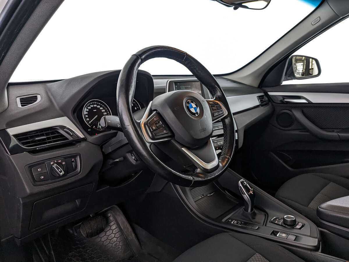 BMW X1 18i sDrive, 2019 Фото №11