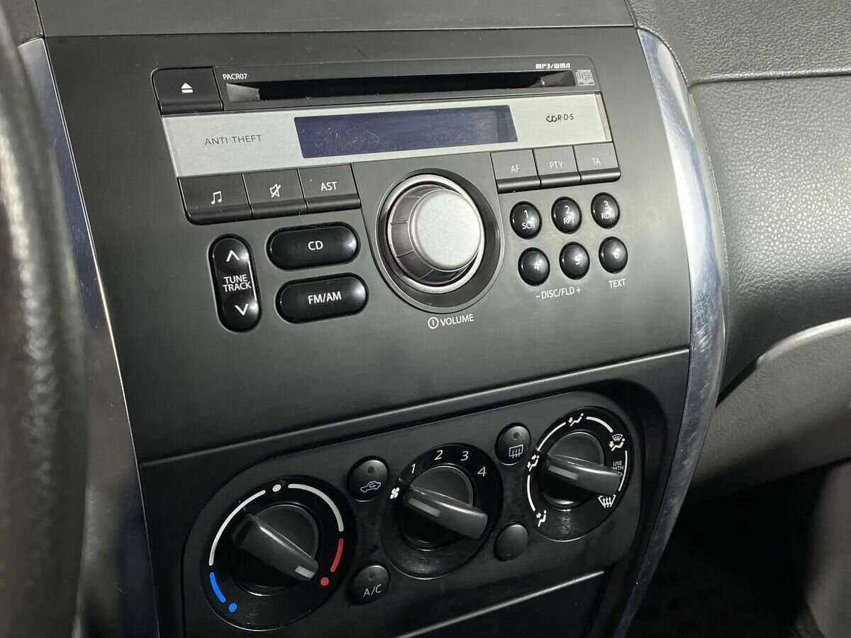 Suzuki SX4, 2010 Фото №11