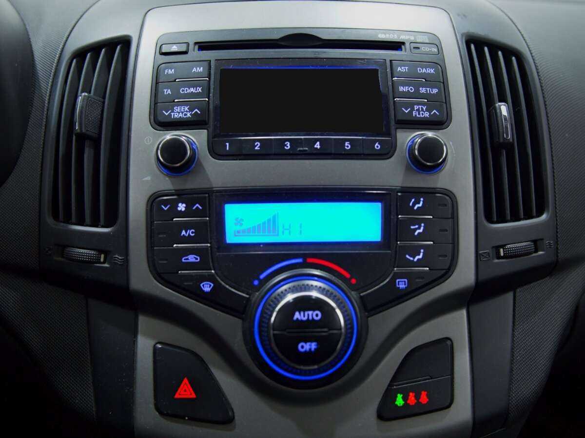 Hyundai i30, 2009 Фото №13