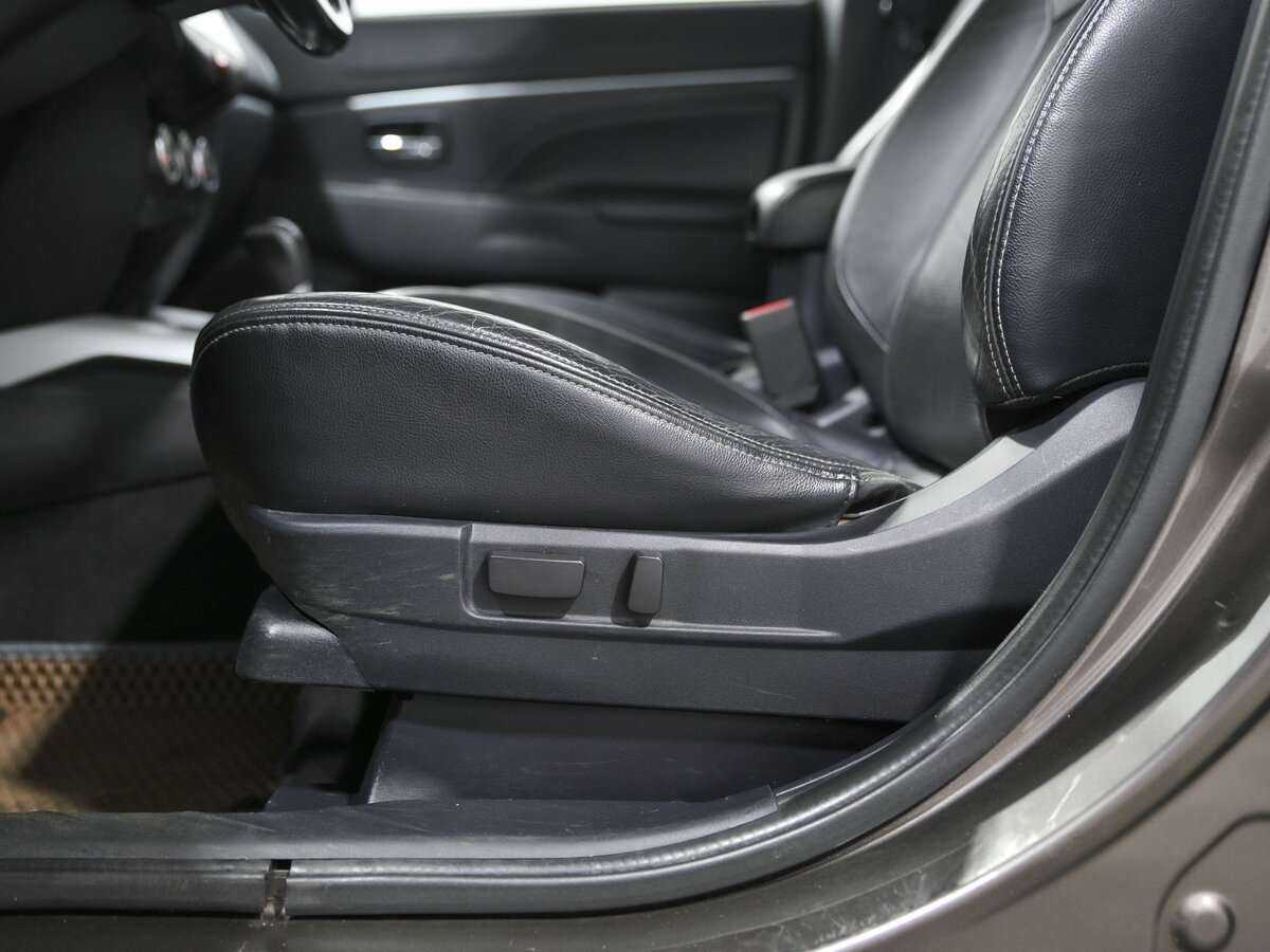 Mitsubishi ASX, 2011 Фото №15