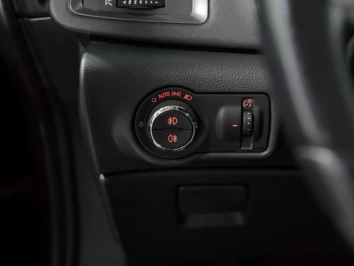 Opel Astra, 2010 Фото №11