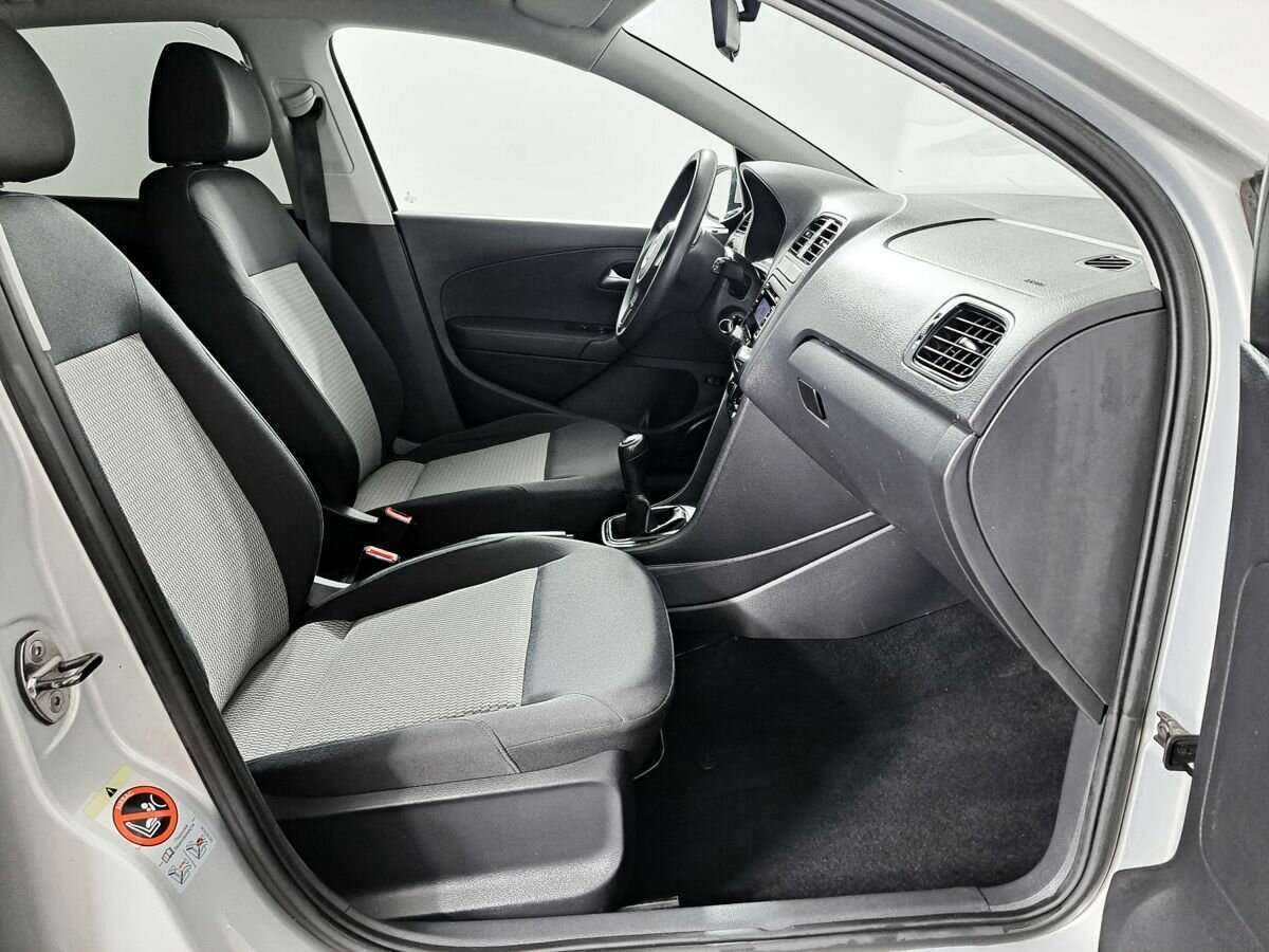 Volkswagen Polo, 2011 Фото №9