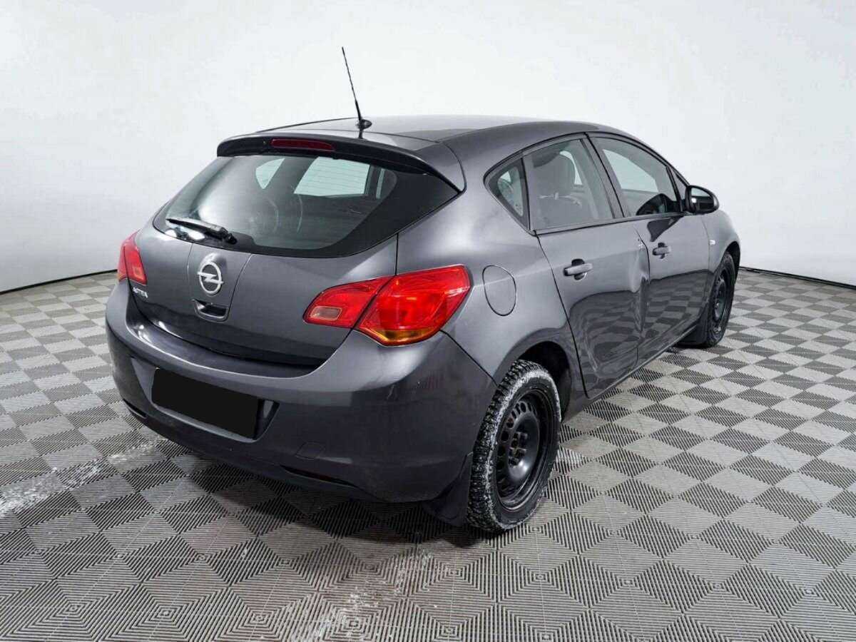 Opel Astra, 2011 - 191 250 км. | Фото №4