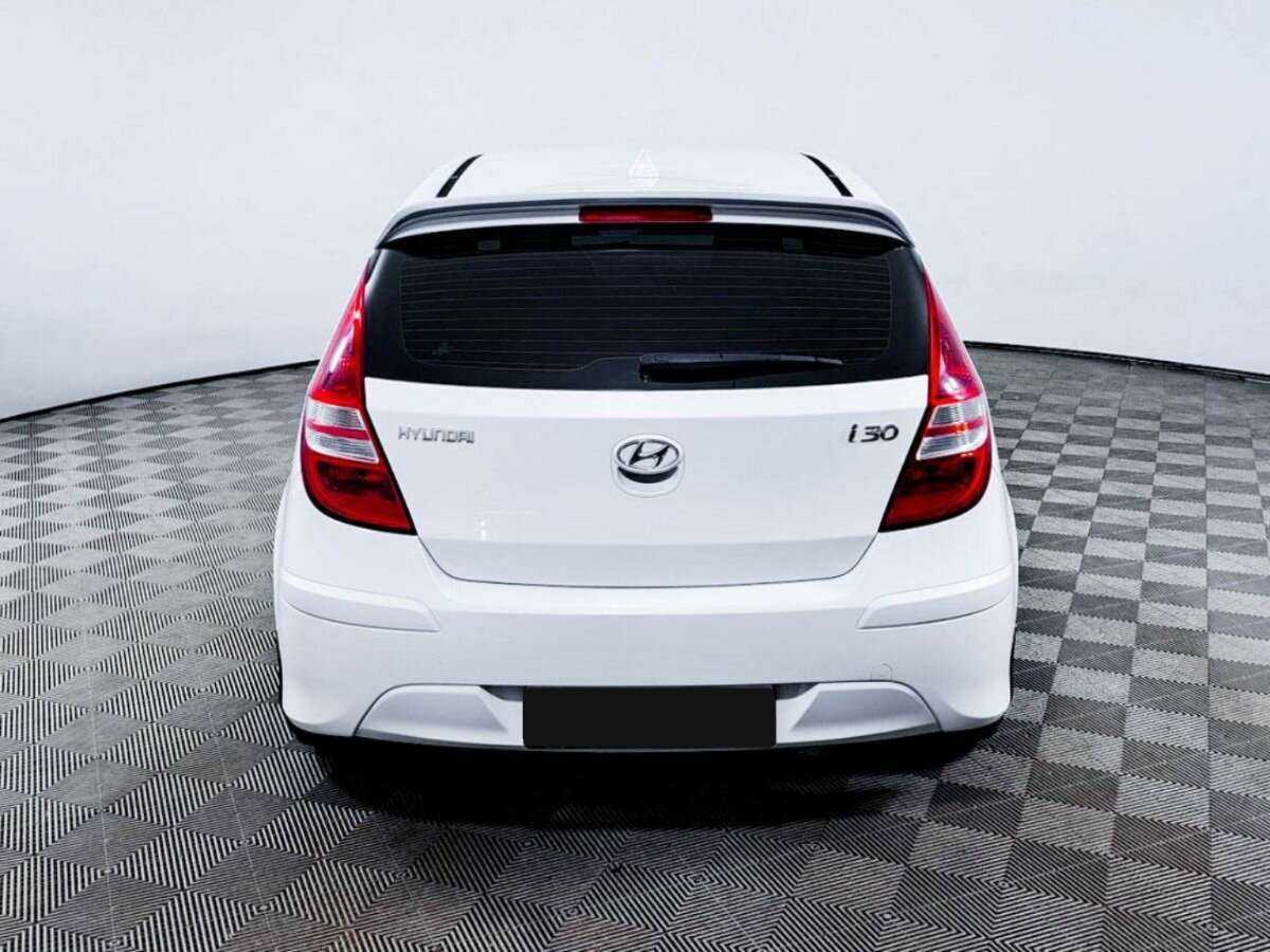 Hyundai i30, 2011 Фото №6