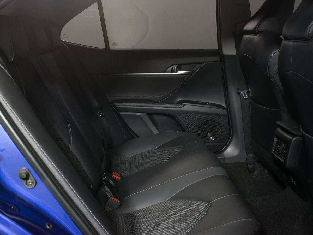 Toyota Camry, 2021 Фото №11