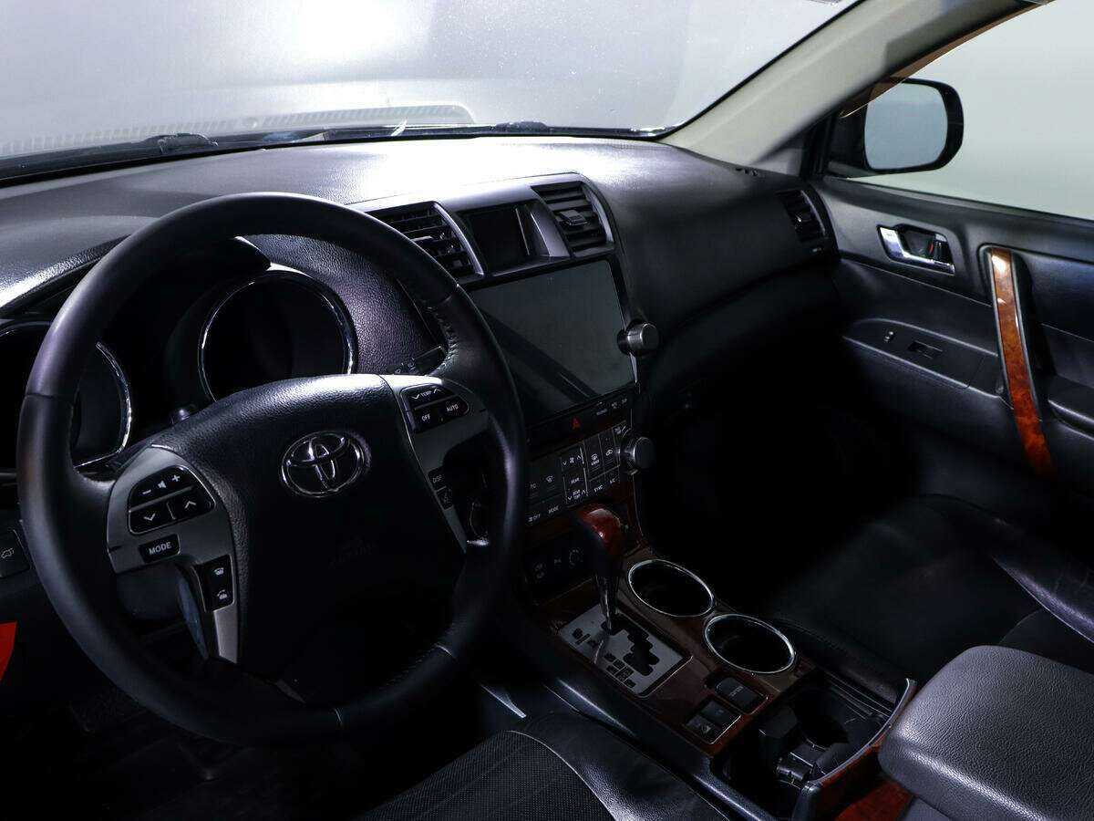Toyota Highlander, 2011 Фото №14