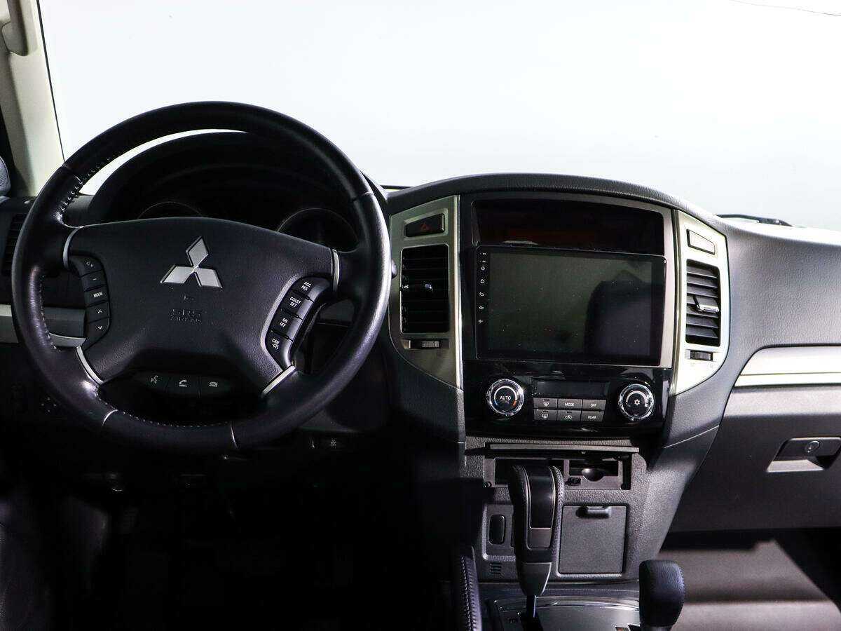 Mitsubishi Pajero, 2021 Фото №10