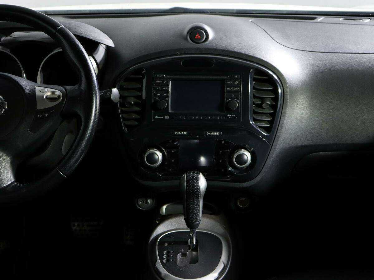 Nissan Juke, 2011 Фото №12
