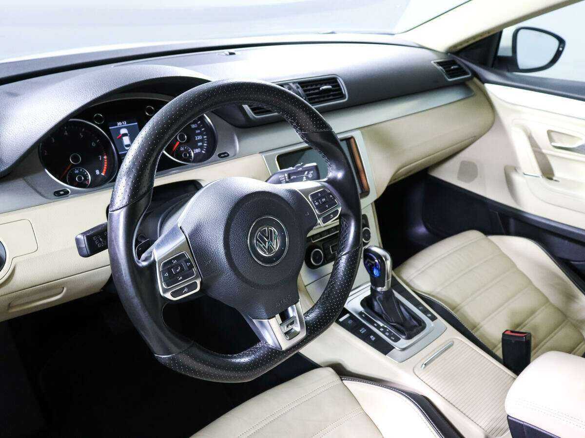 Volkswagen Passat CC, 2011 Фото №12