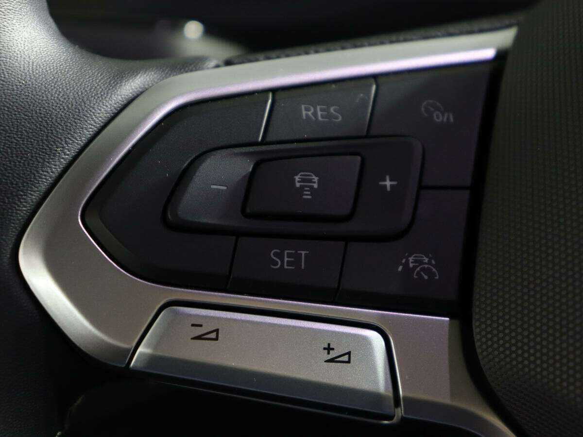 Volkswagen Tiguan, 2022 Фото №19