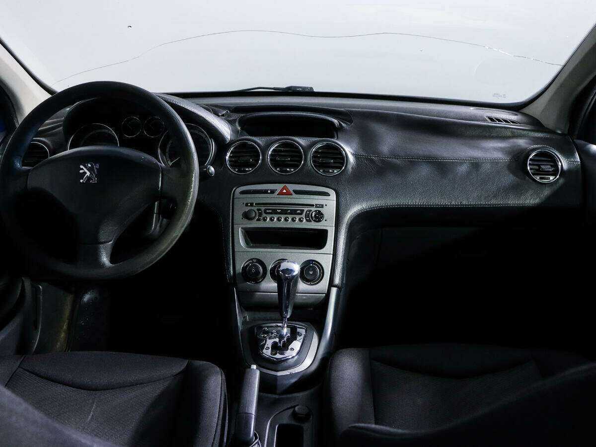 Peugeot 308, 2010 Фото №10