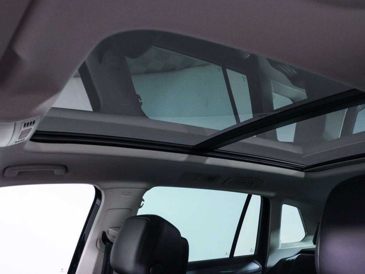 Volkswagen Tiguan, 2021 Фото №27