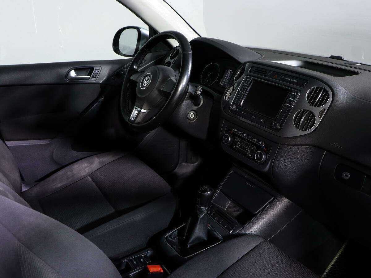 Volkswagen Tiguan, 2011 Фото №9