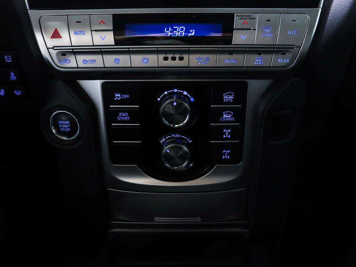 Toyota Land Cruiser Prado, 2022 Фото №15