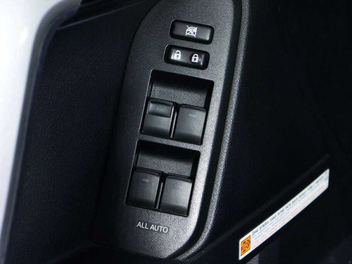 Toyota Land Cruiser Prado, 2019 Фото №16