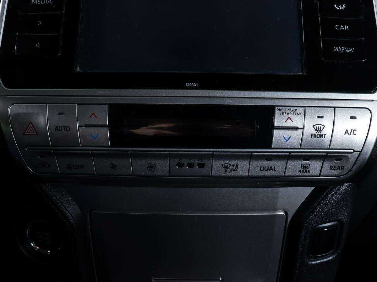 Toyota Land Cruiser Prado, 2019 Фото №23