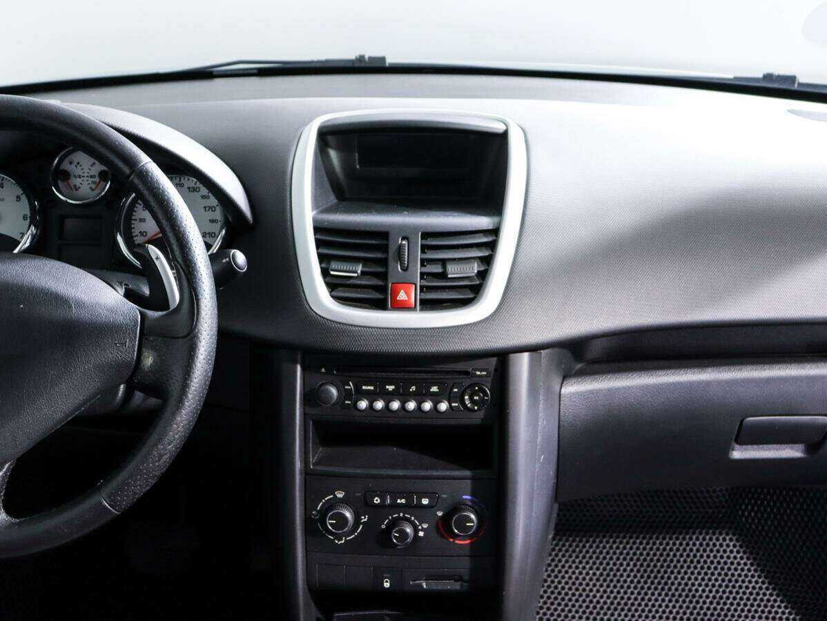 Peugeot 207, 2010 Фото №11
