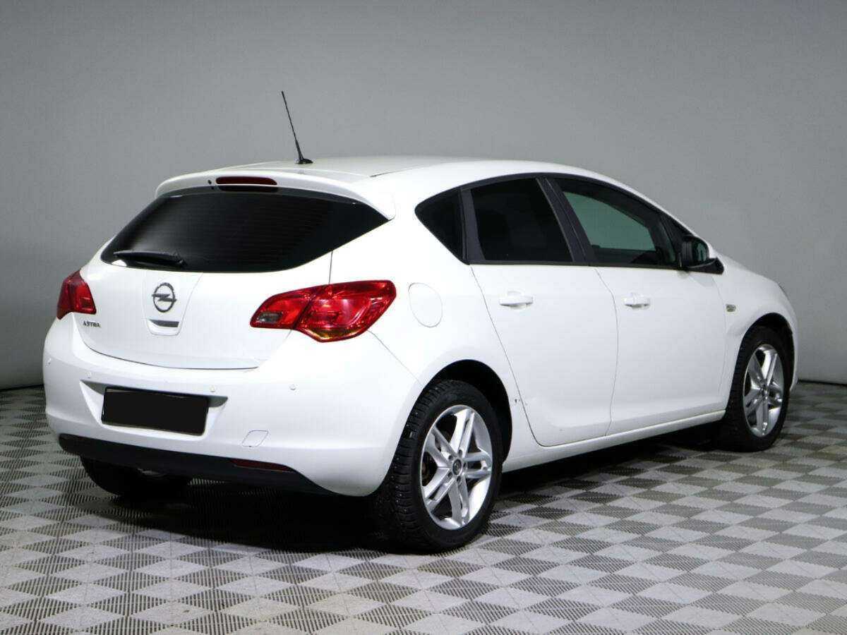 Opel Astra, 2011 - 88 364 км. | Фото №4