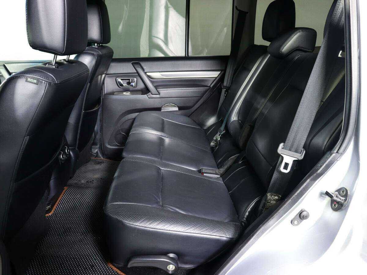 Mitsubishi Pajero, 2011 Фото №9