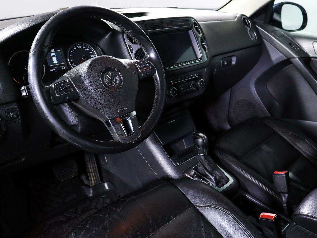 Volkswagen Tiguan, 2011 Фото №11