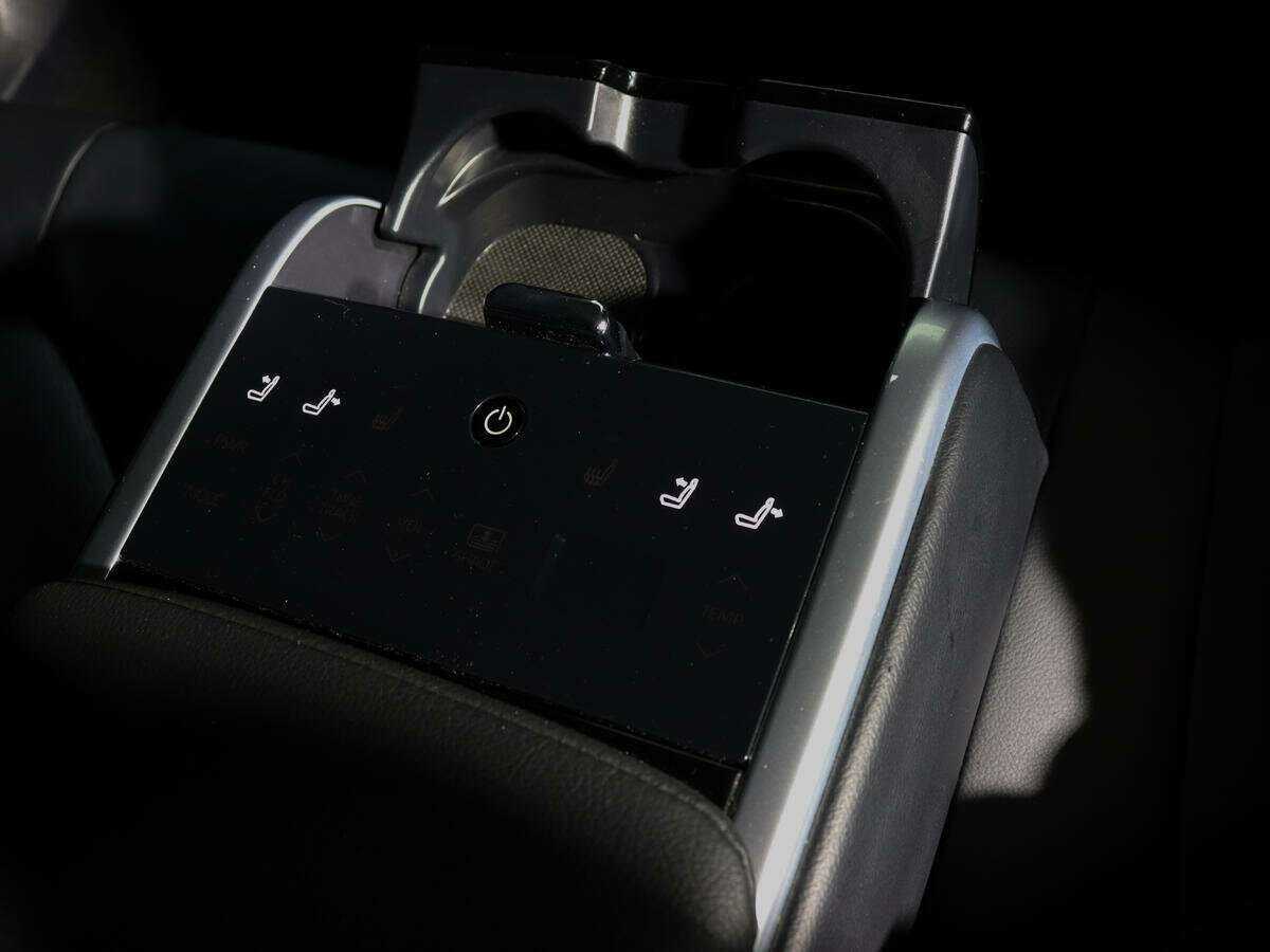 Toyota Camry, 2020 Фото №15