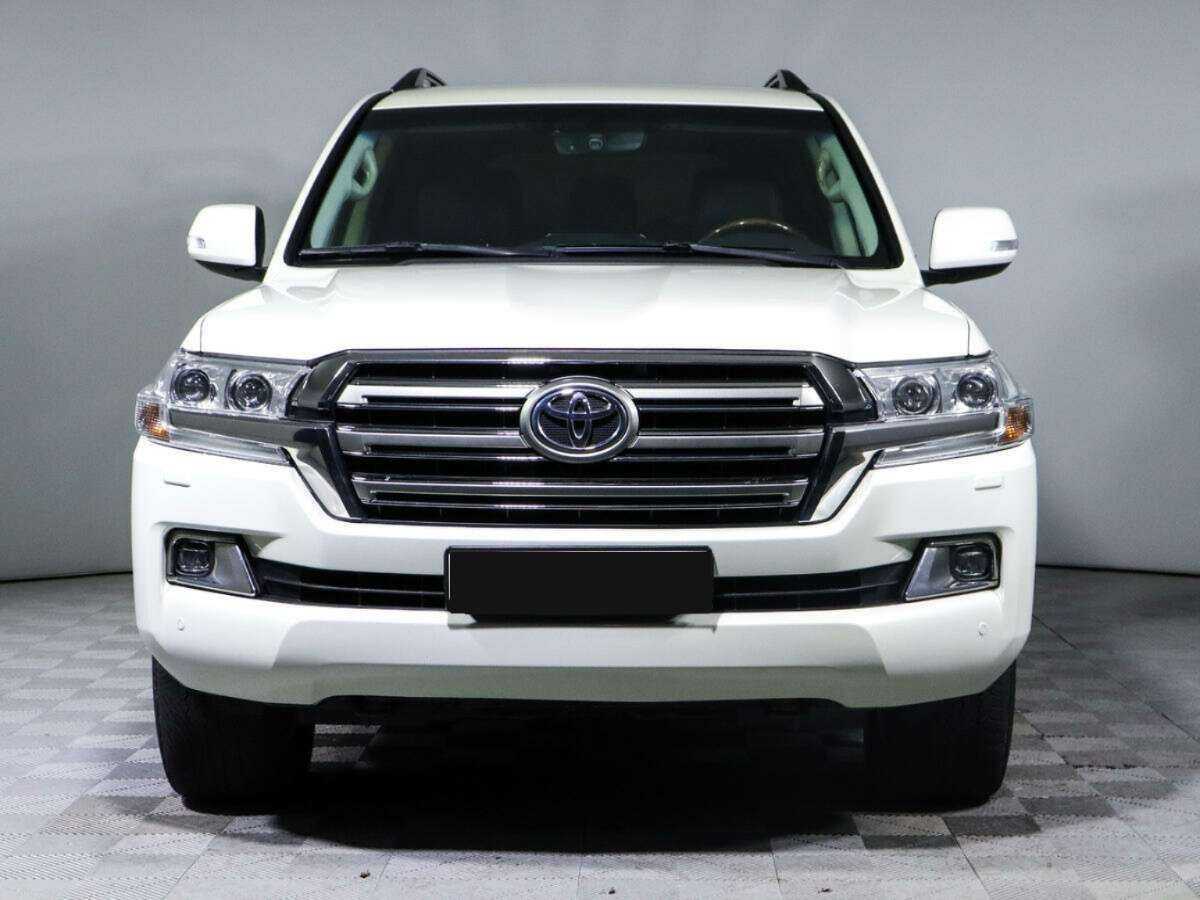 Toyota Land Cruiser, 2017 - 136 360 км. | Фото №2