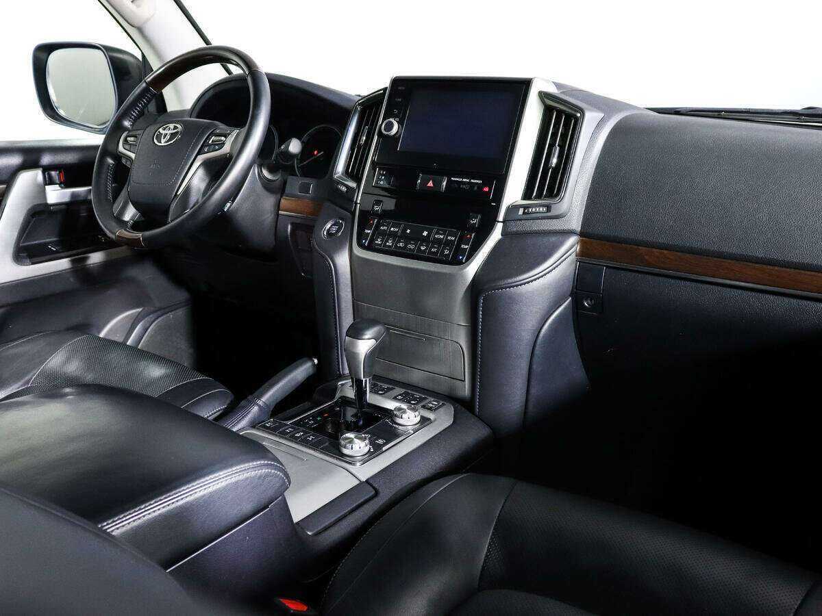 Toyota Land Cruiser, 2017 - 136 360 км. | Фото №7