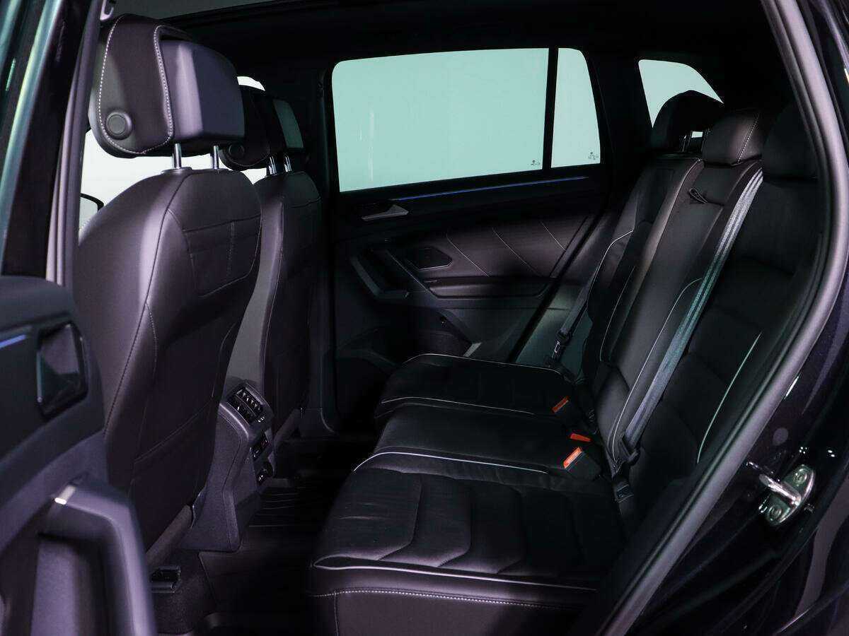 Volkswagen Tiguan, 2021 - 65 741 км. | Фото №8