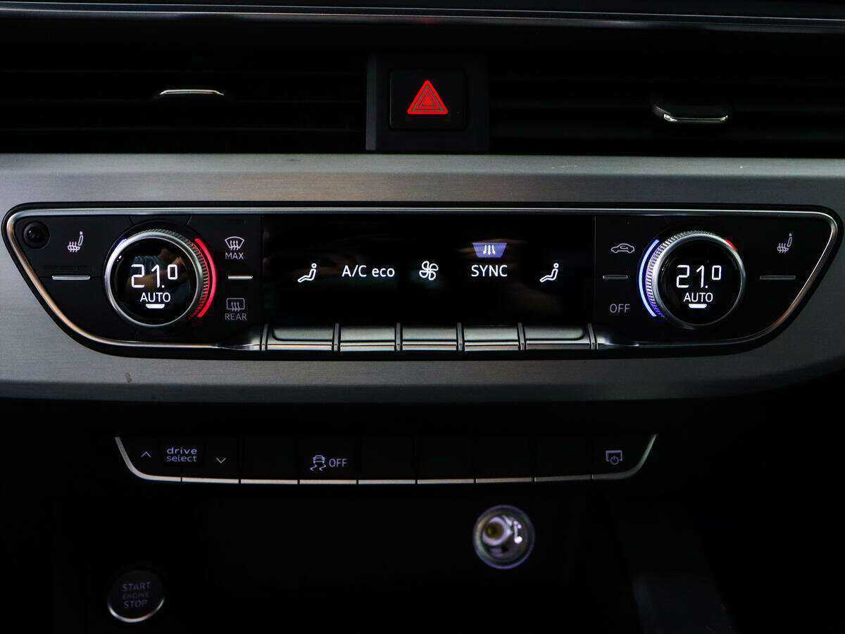 Audi A4, 2017 Фото №13