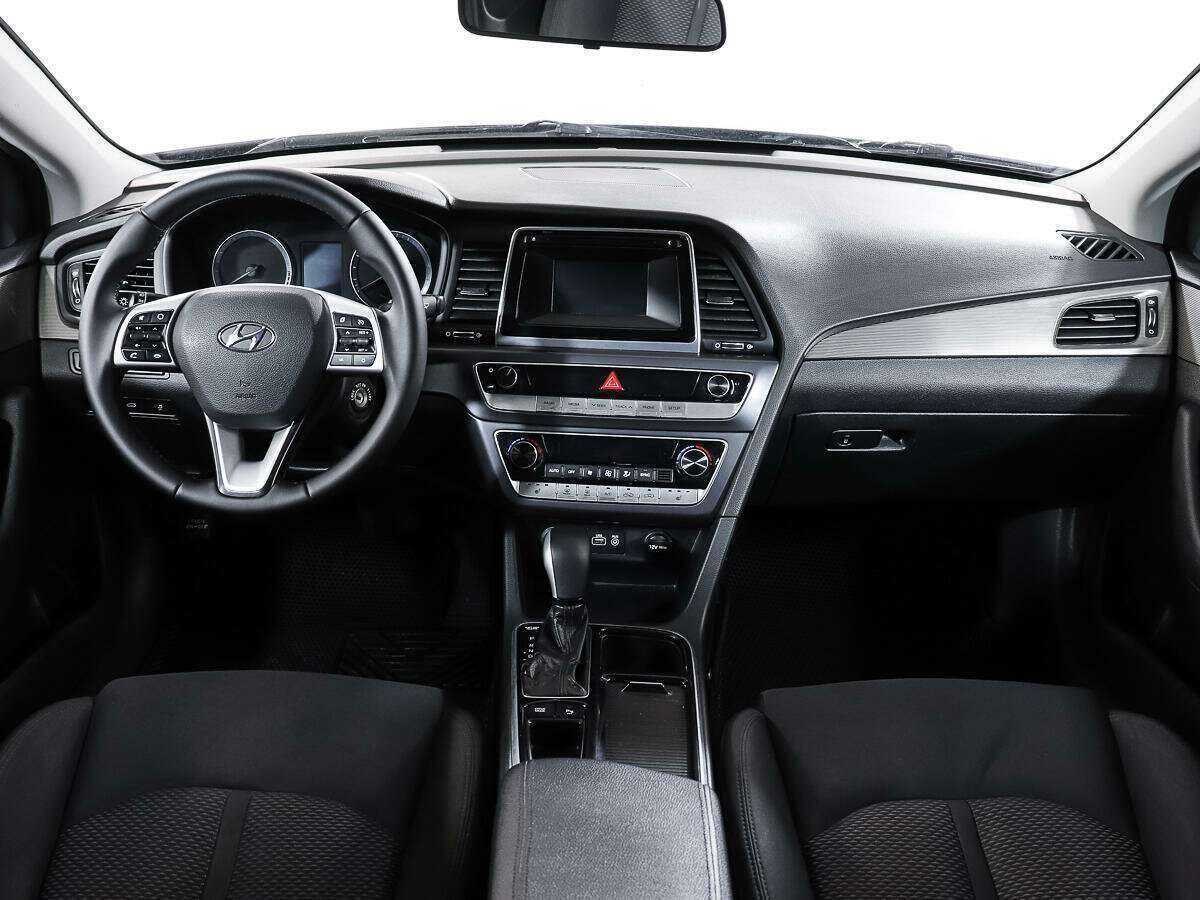 Hyundai Sonata, 2018 Фото №12