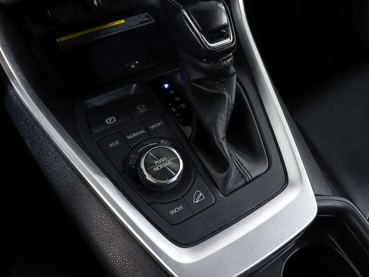 Toyota RAV4, 2019 Фото №16