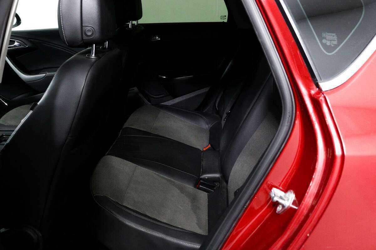 Opel Astra, 2011 Фото №12