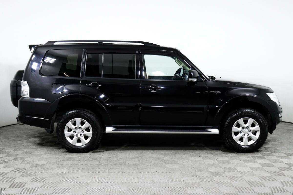 Mitsubishi Pajero, 2018 - 28 416 км. | Фото №4