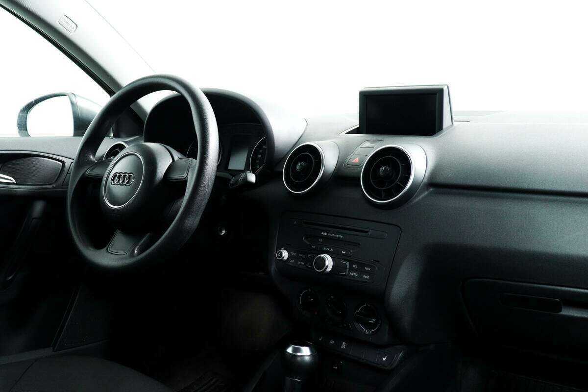 Audi A1 Sportback, 2012 Фото №9