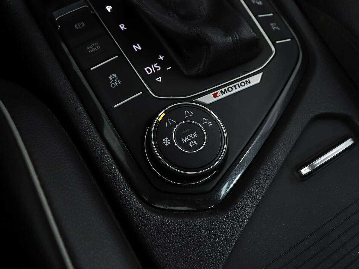 Volkswagen Tiguan, 2017 Фото №18