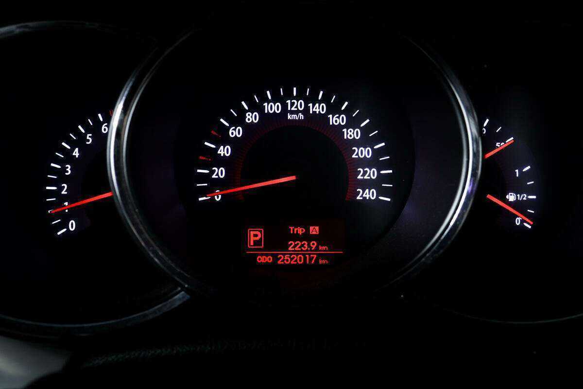 Kia Sorento, 2010 Фото №10