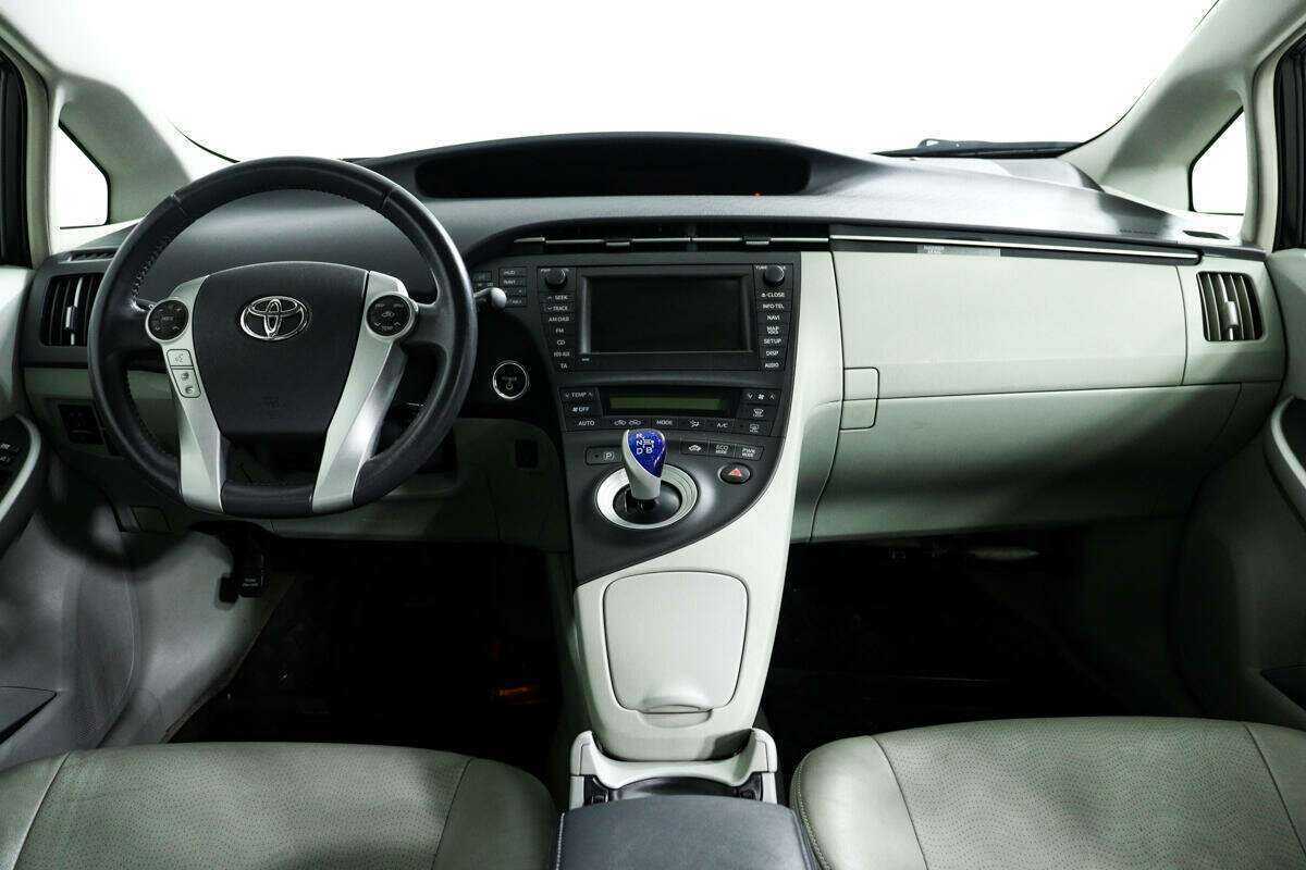 Toyota Prius Plug-in Hybrid, 2009 Фото №11