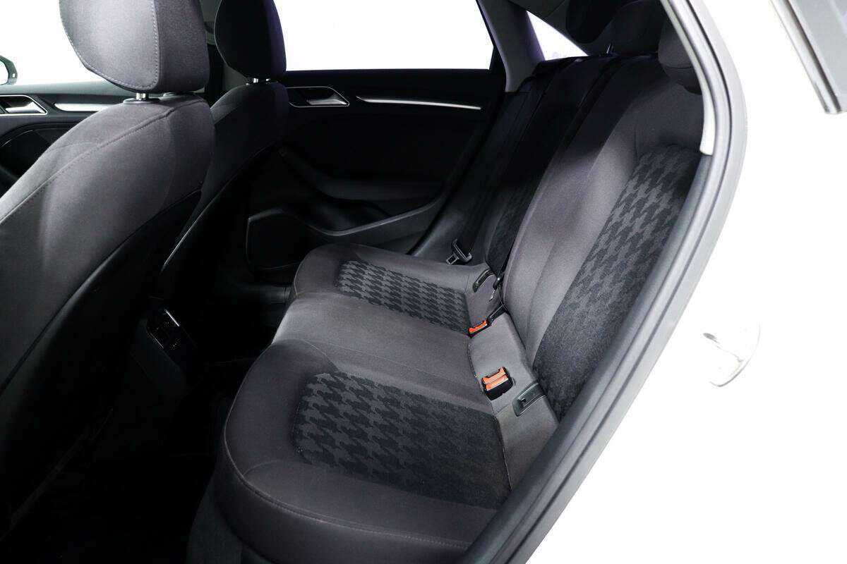 Audi A3, 2015 Фото №12