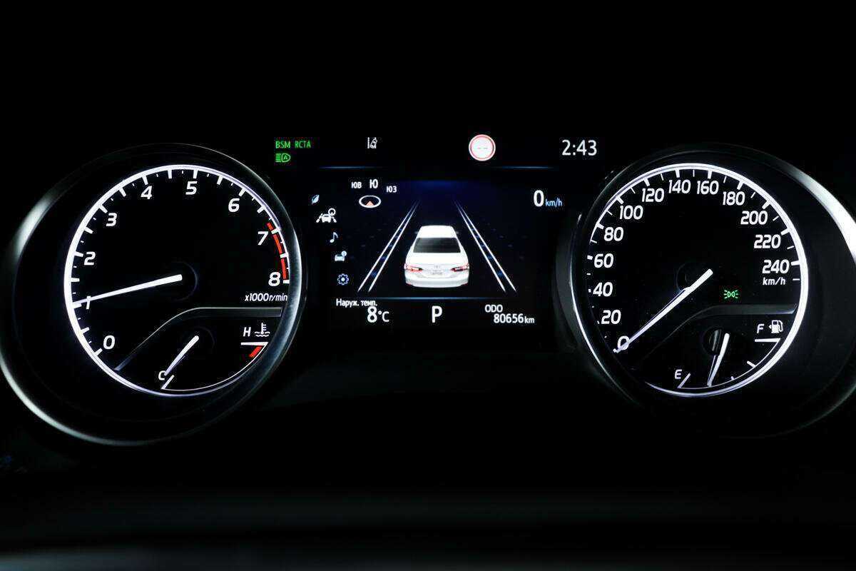 Toyota Camry, 2021 Фото №10
