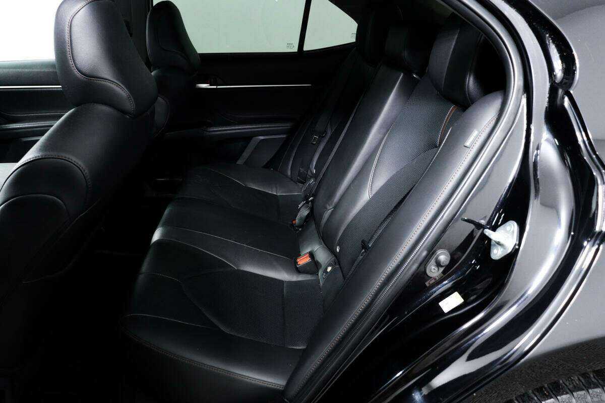 Toyota Camry, 2018 Фото №12