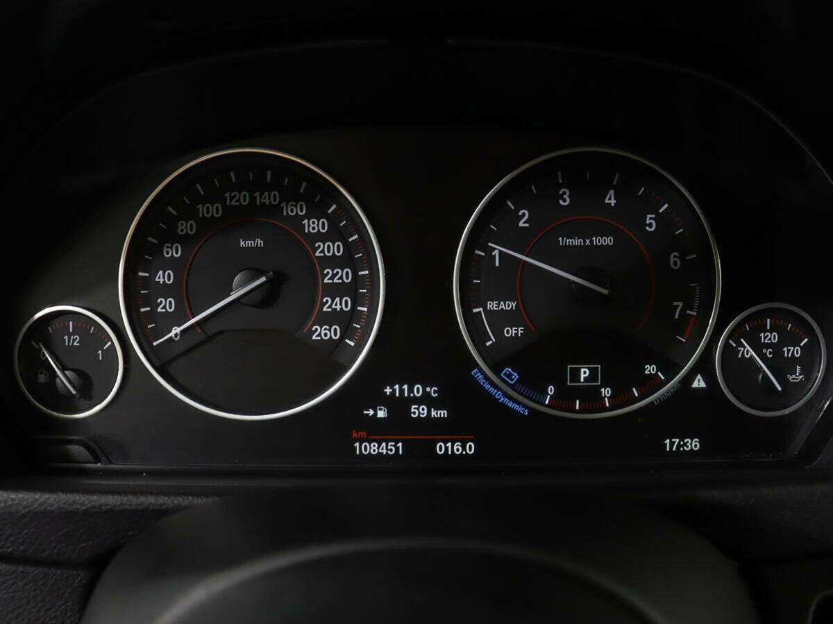 BMW 3 серии 320i xDrive, 2016 Фото №9