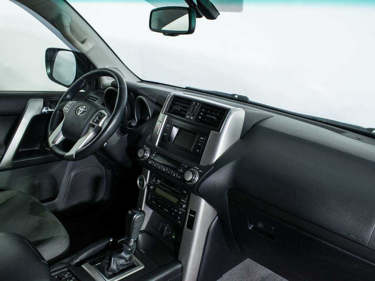 Toyota Land Cruiser Prado, 2011 Фото №9