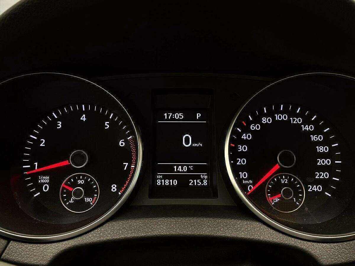 Volkswagen Golf, 2010 Фото №17