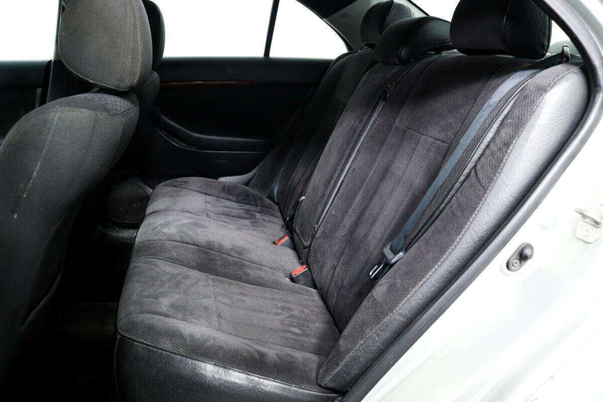 Toyota Avensis, 2005 Фото №12