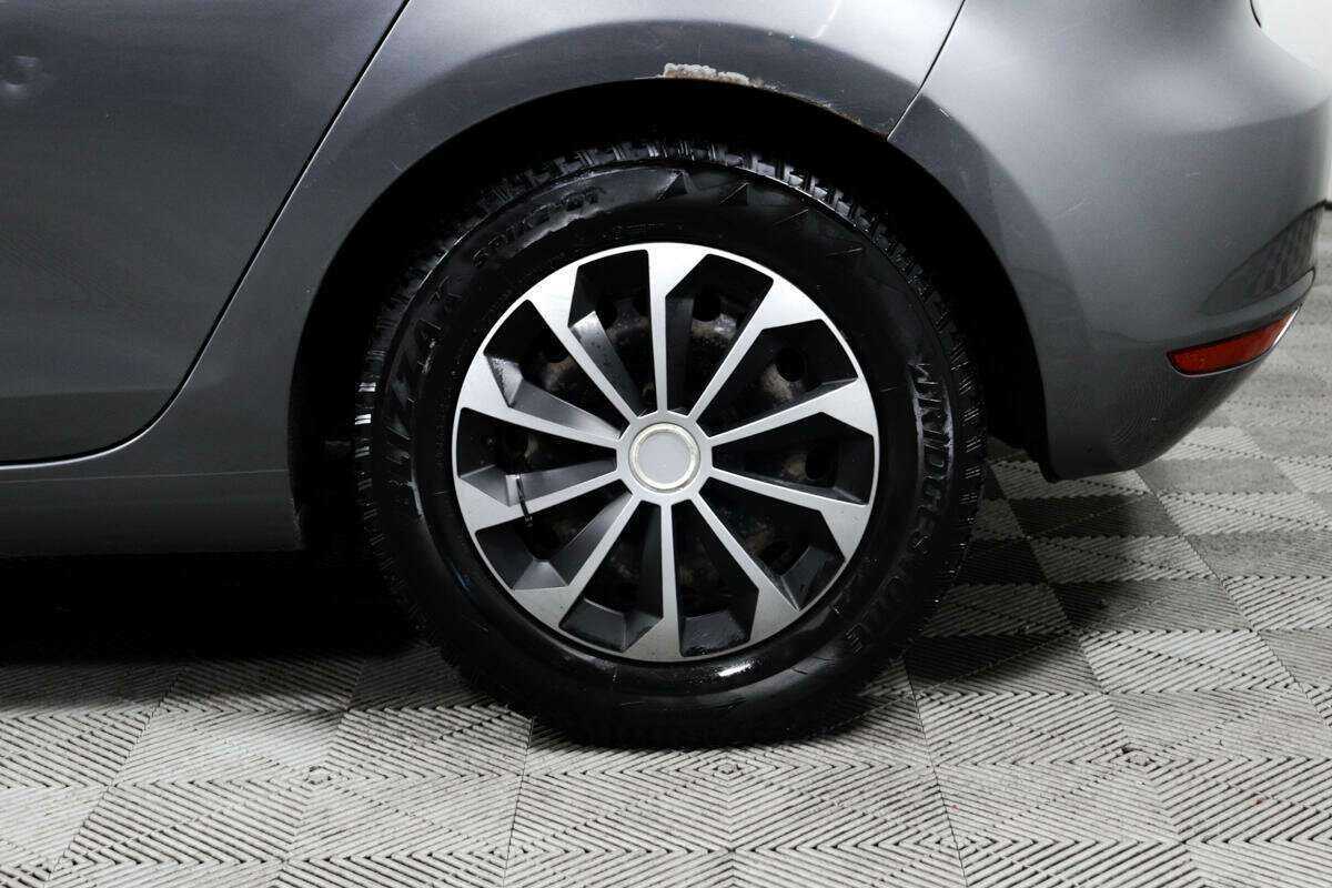 Volkswagen Golf, 2010 Фото №13