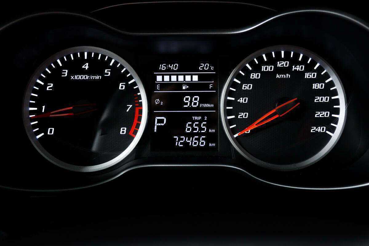 FAW Besturn X40, 2019 Фото №10